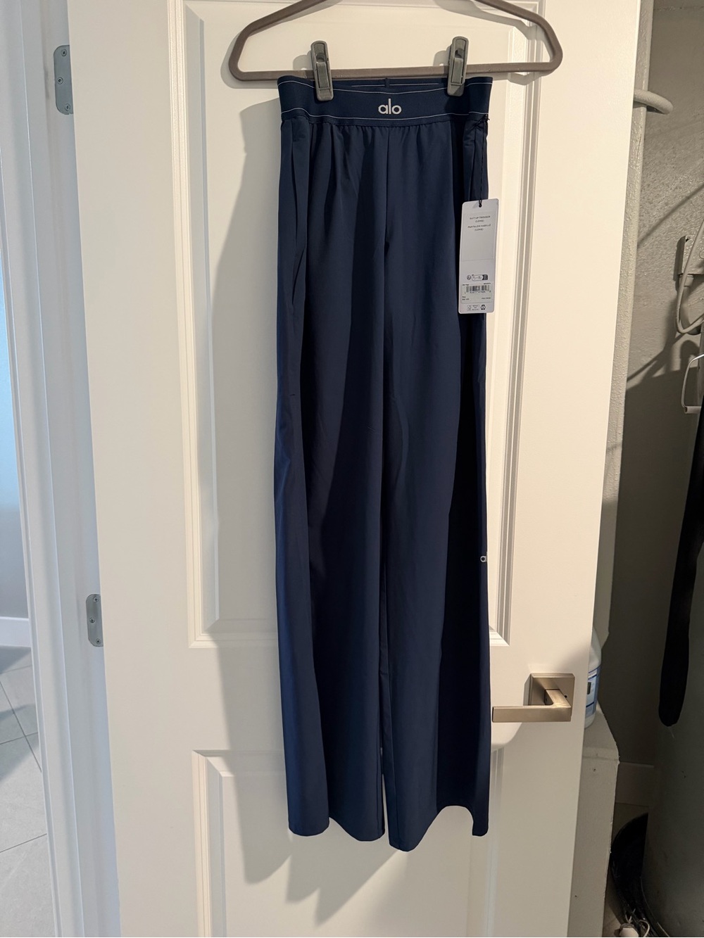 ALO Suit Up Trouser (Long) - Navy - Picture 5 of 7